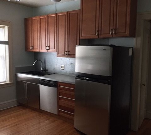 5th image of 510 N Humphrey Ave #1