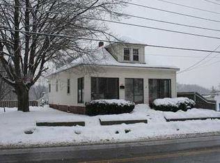 992 Plainfield St, Johnston, RI 02919