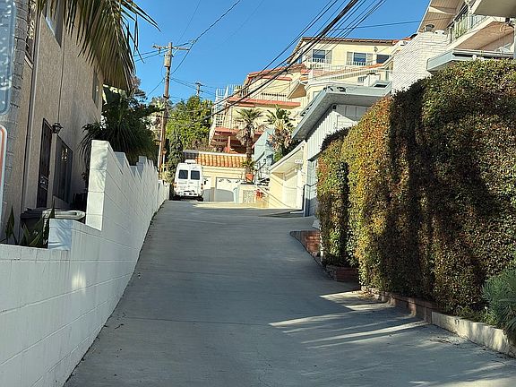 4th image of 2016 N Stanley Pl