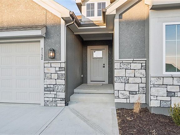 2nd image of 2152 Black Walnut Dr