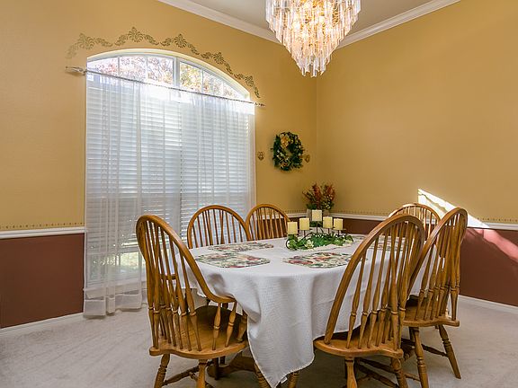 4th image of 6813 Zapata Ln