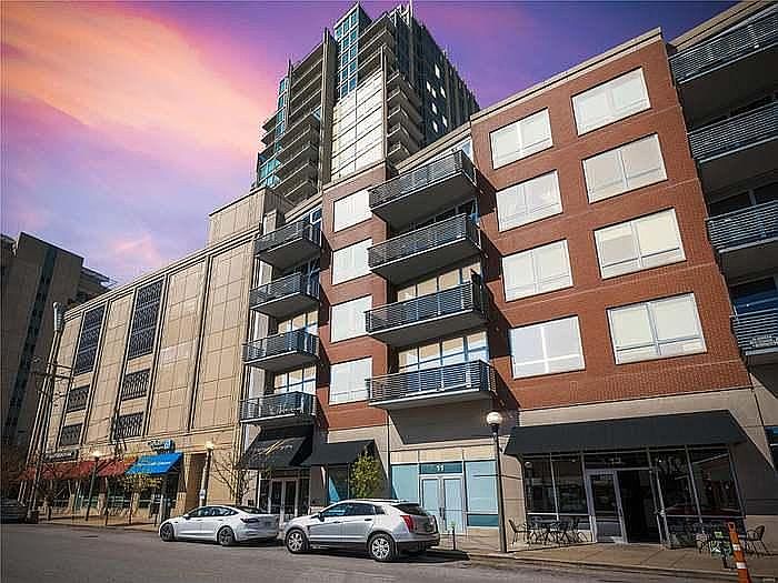 1st image of 9 N Euclid Ave