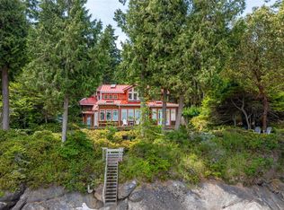 105 Island Park Dr, Southern Gulf Islands, BC V0N 1P0