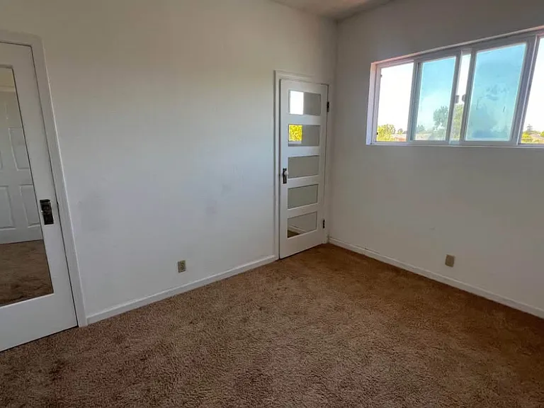 5865 Marshall St #5 — Photo 6