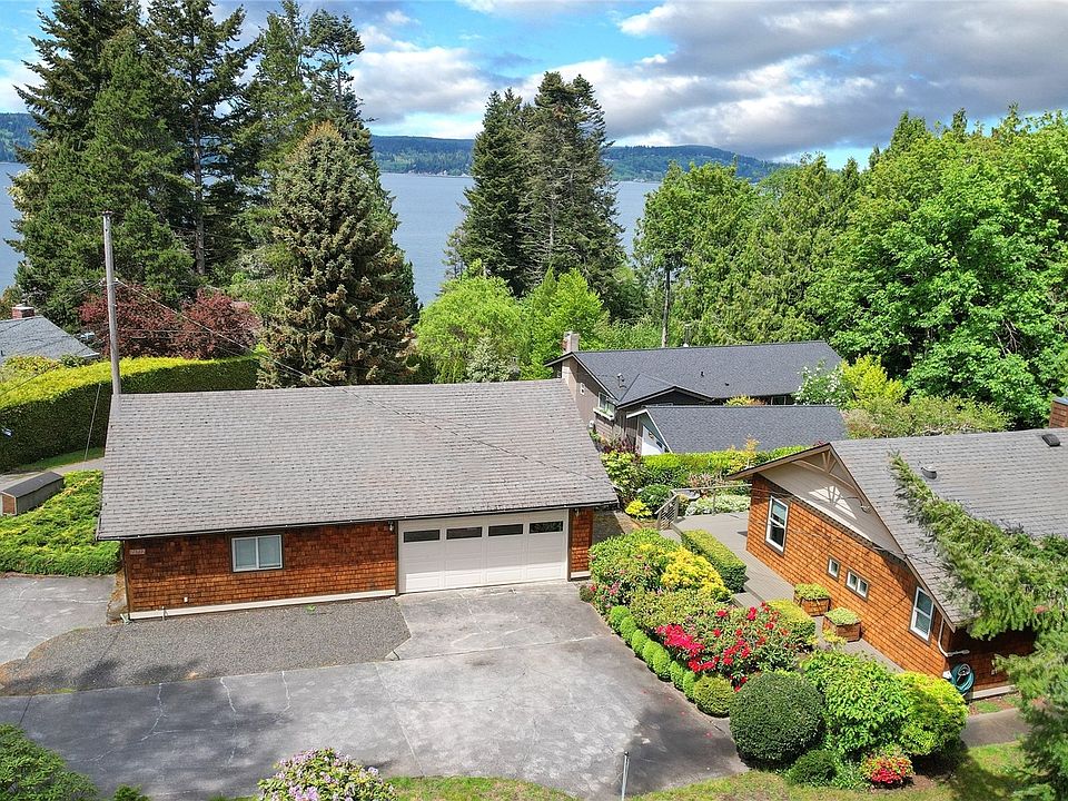 1st image of 26792 Edgewater Boulevard NW