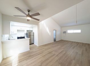 11059 Fruitland Dr APT 20, Studio City, CA 91604