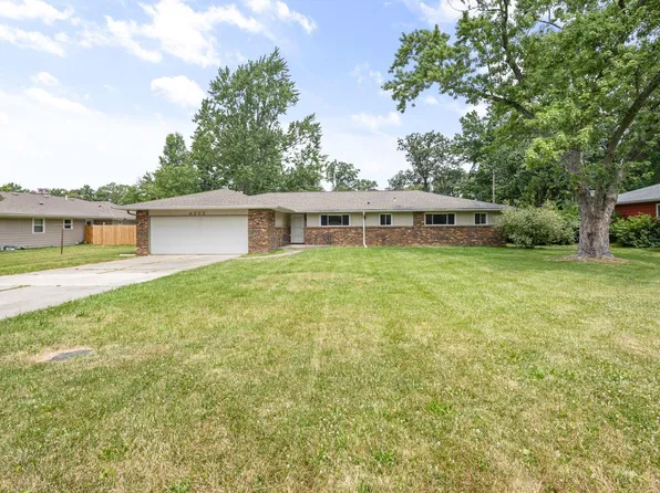 4233 North Dr, Fort Wayne, IN 46815