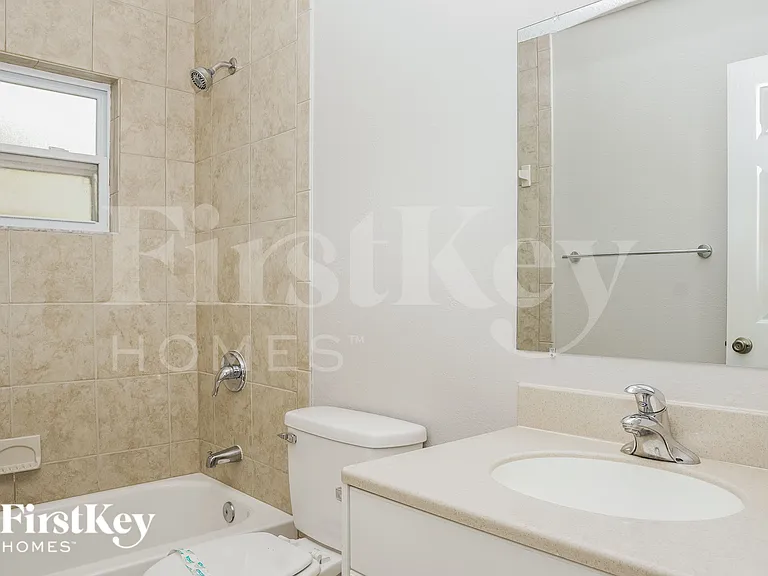 1136 Delmar Ter NE — Photo 13