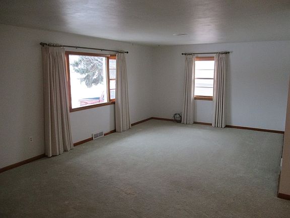 4th image of 604 Westridge Pkwy