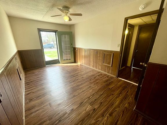 5th image of 3400 Balboa Ln APT 1