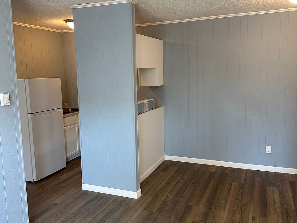 1st image of 115 S 8th St #13
