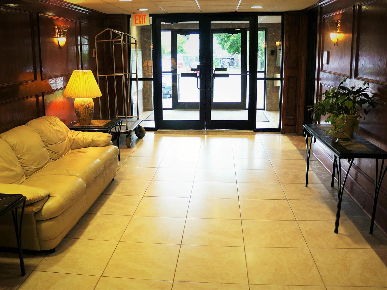 Furnished Rentals - Quincy/South Shore — Photo 4