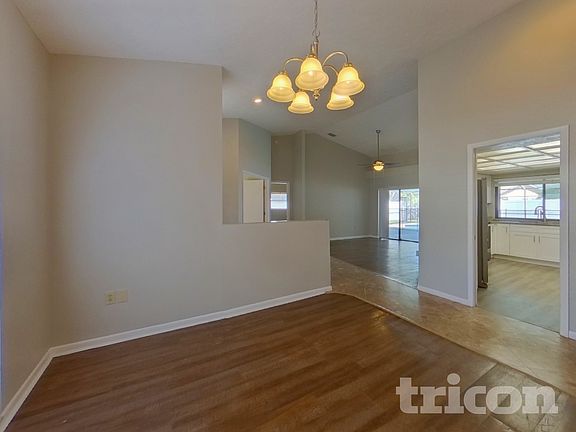 4th image of 1808 S Golfview Dr