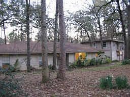 Single story with garage apartment