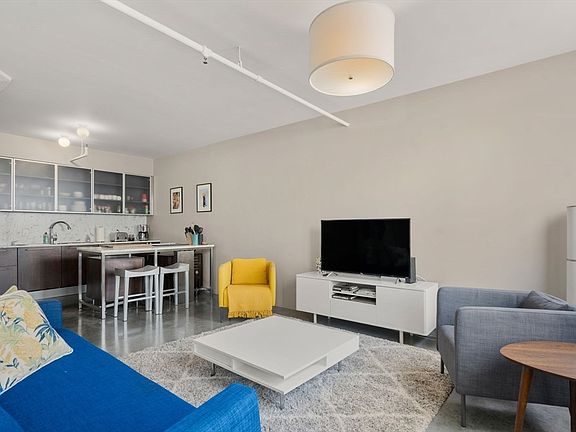 4th image of 453 Washington St APT 7E