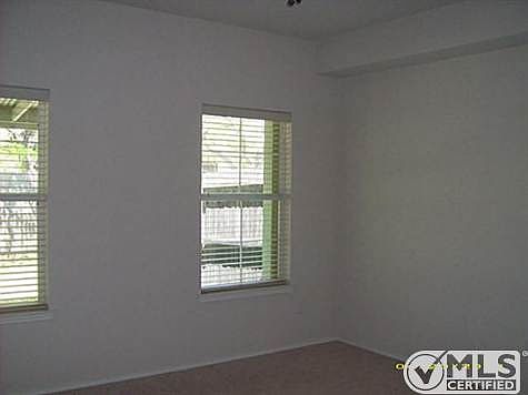 4th image of 101 Heritage Ct