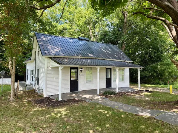 509 S High St, Adairville, KY 42202