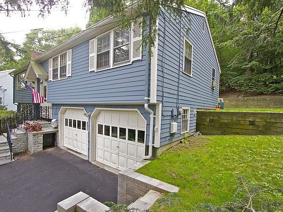 3rd image of 72 Newtonville Ave