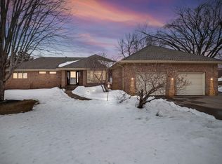 5350 Sunset Ln, Loretto, MN 55357