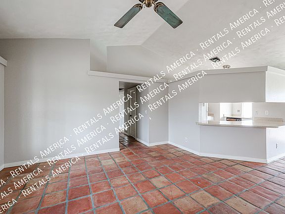 4th image of 18433 N 56th Dr