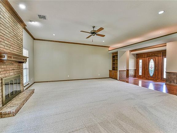 3rd image of 1333 SW 107th Pl