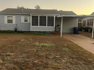 1209 California Ave, Chickasha, OK 73018