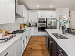 813 Horseshoe Falls Dr, Newark, DE 19702