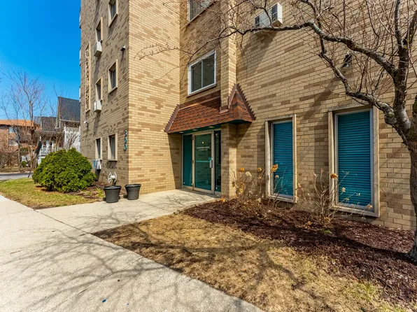 300 Circle Ave APT 5L, Forest Park, IL 60130