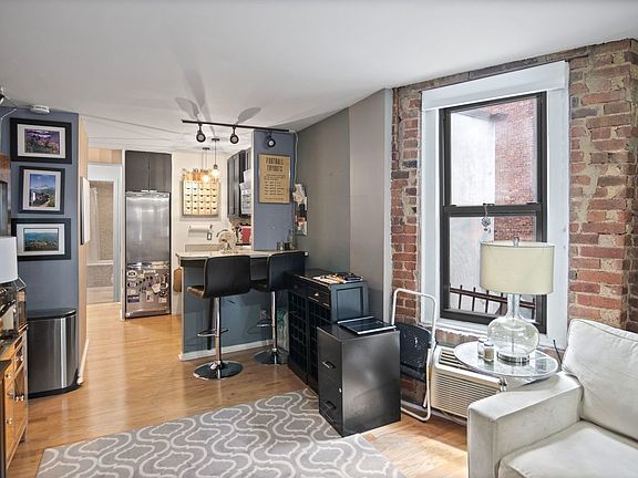 4th image of 15 Jones St APT 5A
