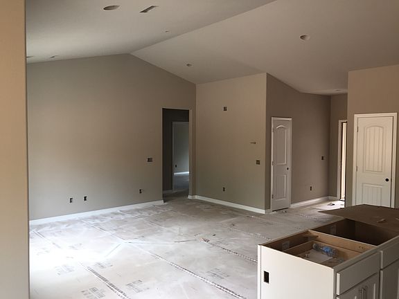 2nd image of 7 Latshaw Dr