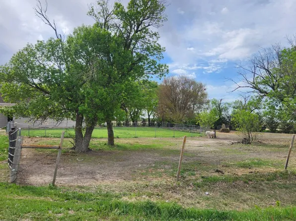 14030 S 70th Rd, Doniphan, NE 68832