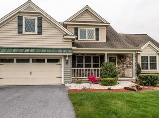 50 Circle Rock Dr, Ephrata, PA 17522