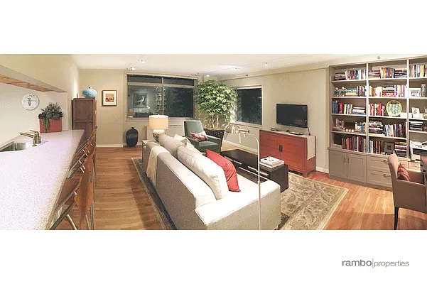 Sold by R New York | media 4