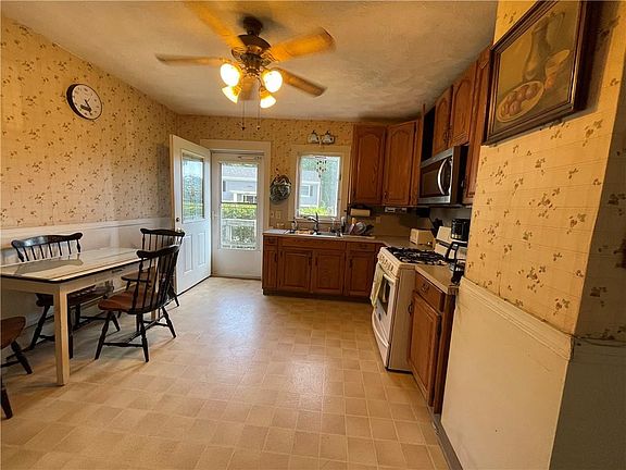 2nd image of 66 Sherry Ave