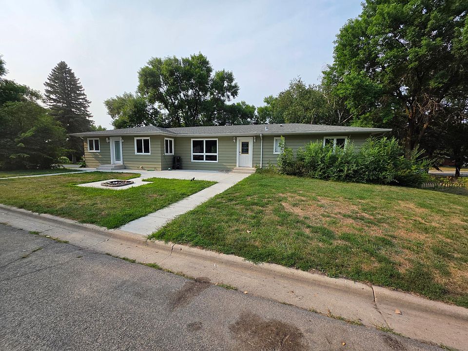 1st image of 401 1st Ave SE