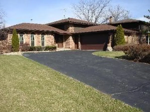 3502 Huntley Ter, Crete, IL 60417