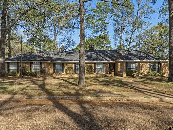 2nd image of 412 Nathan Dr