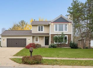 2956 Florence Dr SW, Wyoming, MI 49418