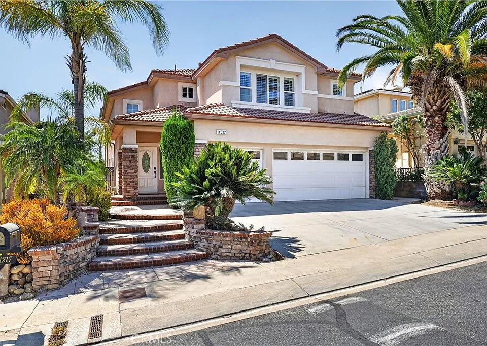 11217 Ravenna Ln