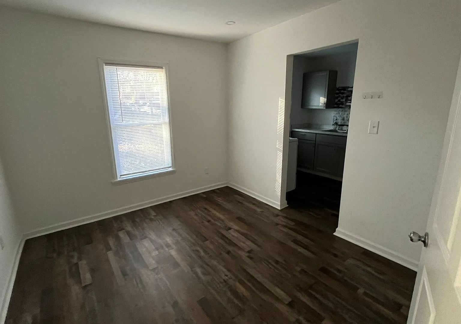 2 bed, 768 sqft, $1,250 — Photo 4