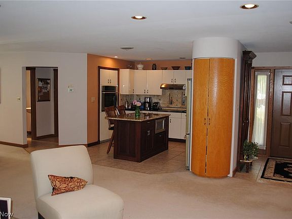 4th image of 32312 Acacia Ct