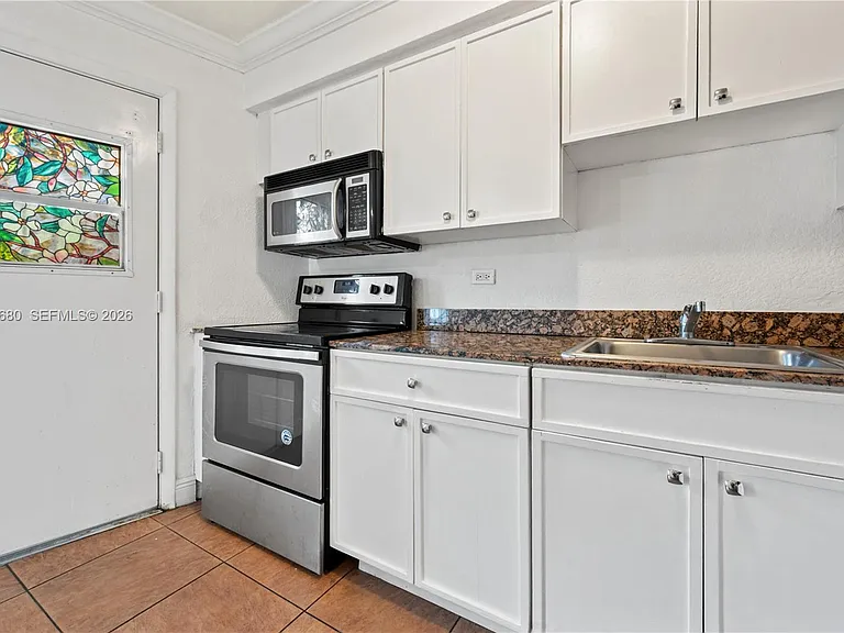 1610 NW North River Dr #110 — Photo 8