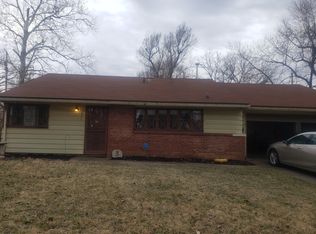 2725 SW Moundview Dr, Topeka, KS 66614