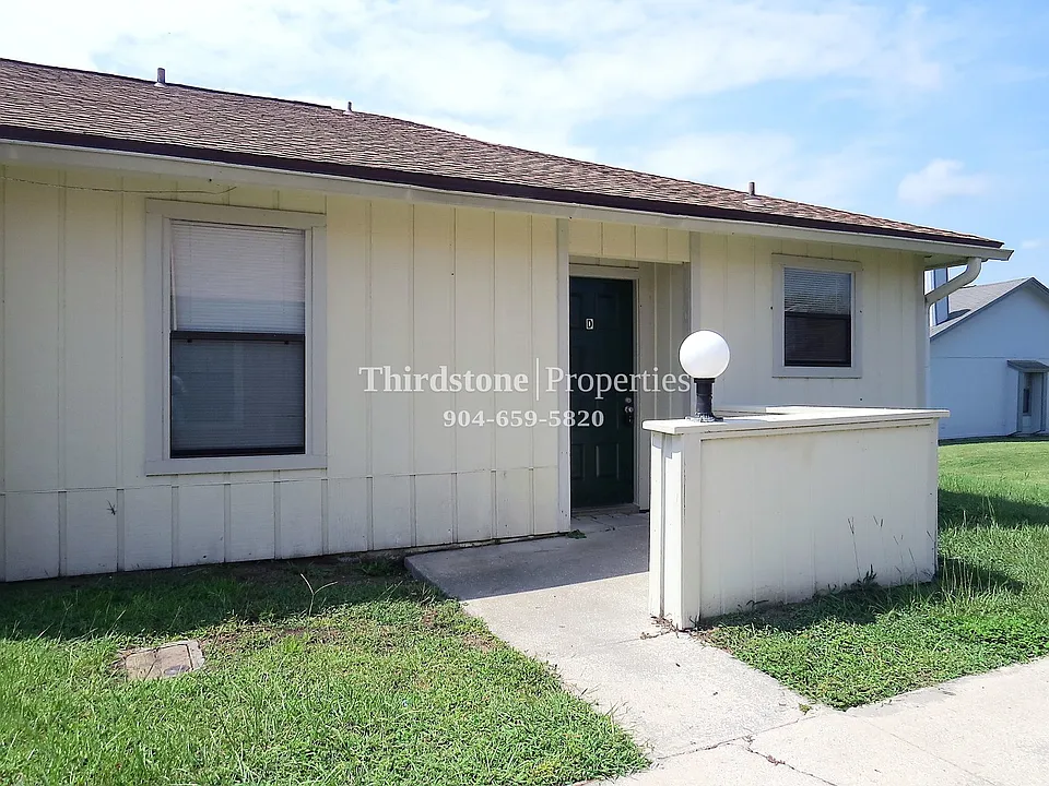 1324 Jefferson Ave #D
