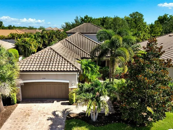 9728 Highland Park Pl, Palmetto, FL 34221