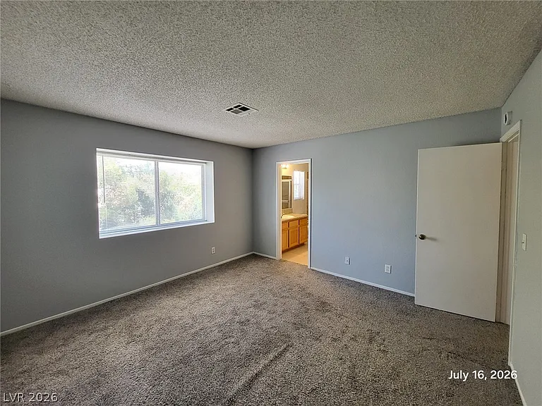 9404 Hershey Ln — Photo 11