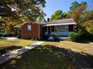 212 S 6th St, Spring Lake, NC 28390