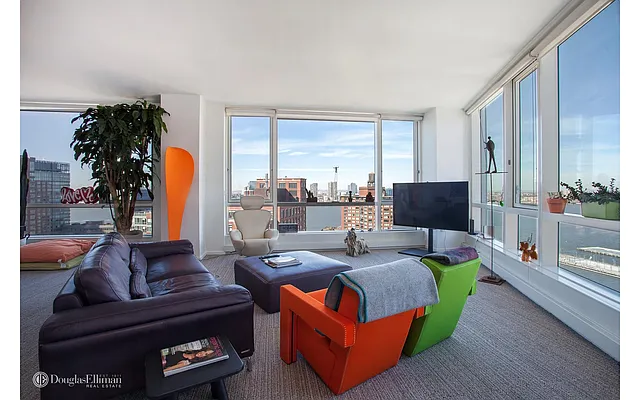 Rented by Douglas Elliman | media 25