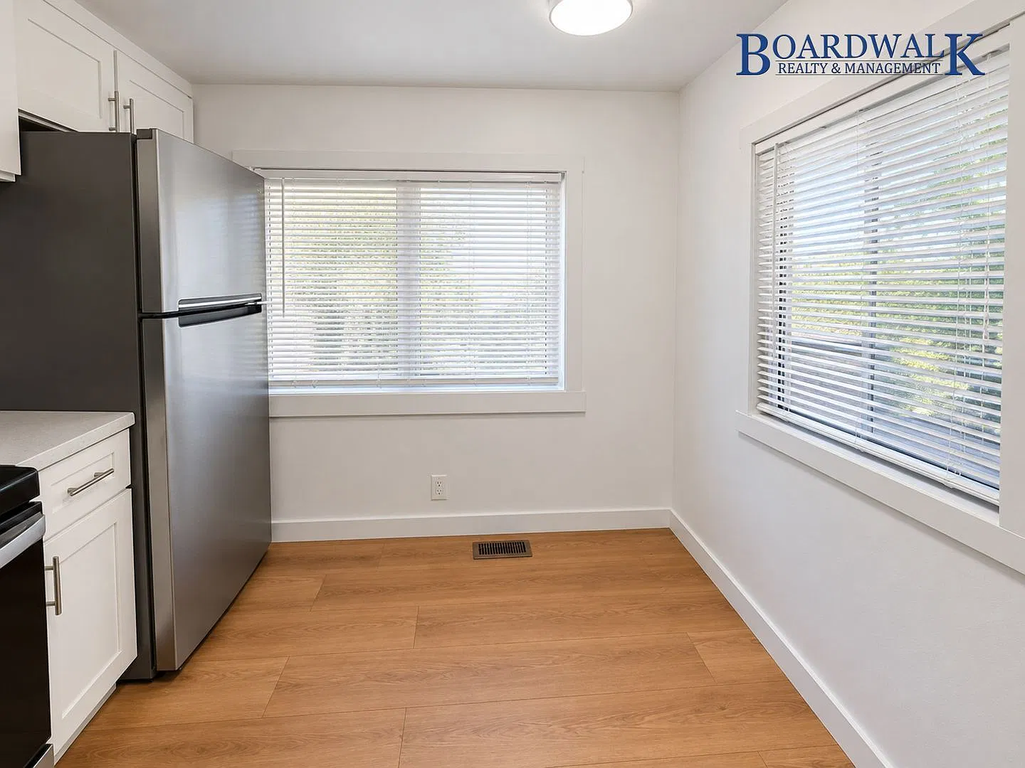 2 bed, 1.0 bath, 900 sqft, $1,200 — Photo 4