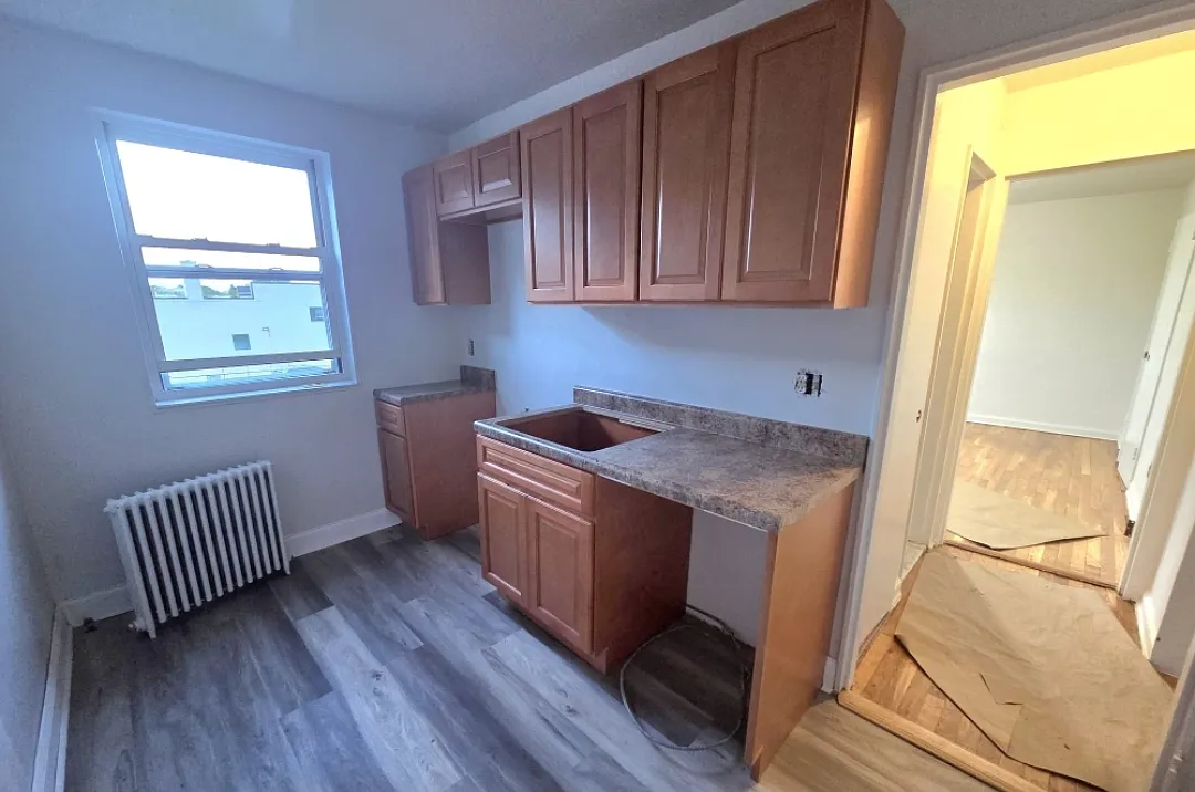 1 bed, 698 sqft, $2,200 — Photo 2
